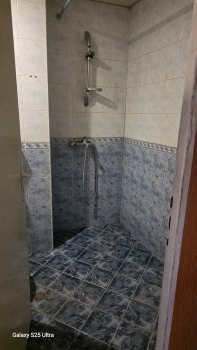 Тристаен апартамент в Деленки