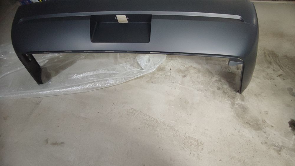 Задна броня Dodge Challenger