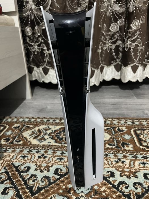 пс5 4 диска 2 джостика