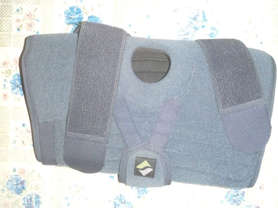 Наколенник с поддержкой связок