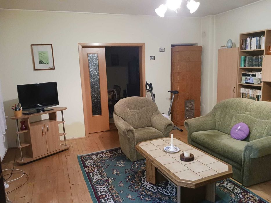 Casa frumoasa, ideala pentru 2 familii, localitatea Zizin, proprietar