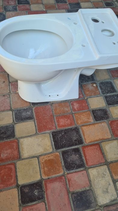 Продам  унитаз..