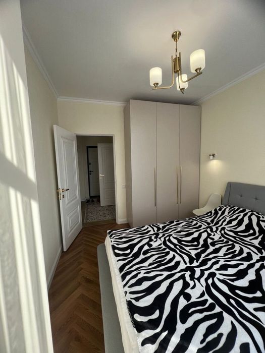 Продам кровать с матрасом