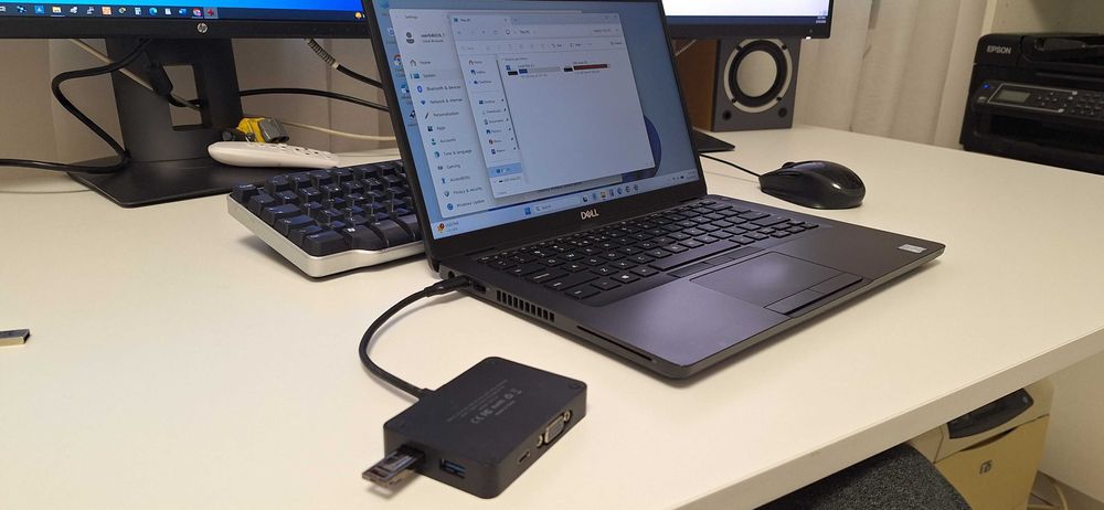 Hub USB-C, Aukey, 4 x USB 3 plus VGA