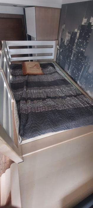 Продается в рассрочку 2х ярусная кровать с массива