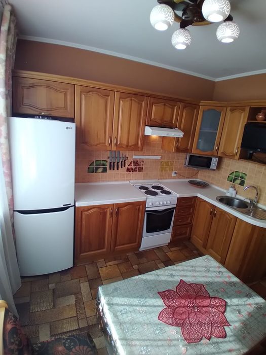 Продаю квартиру 4 комнатную