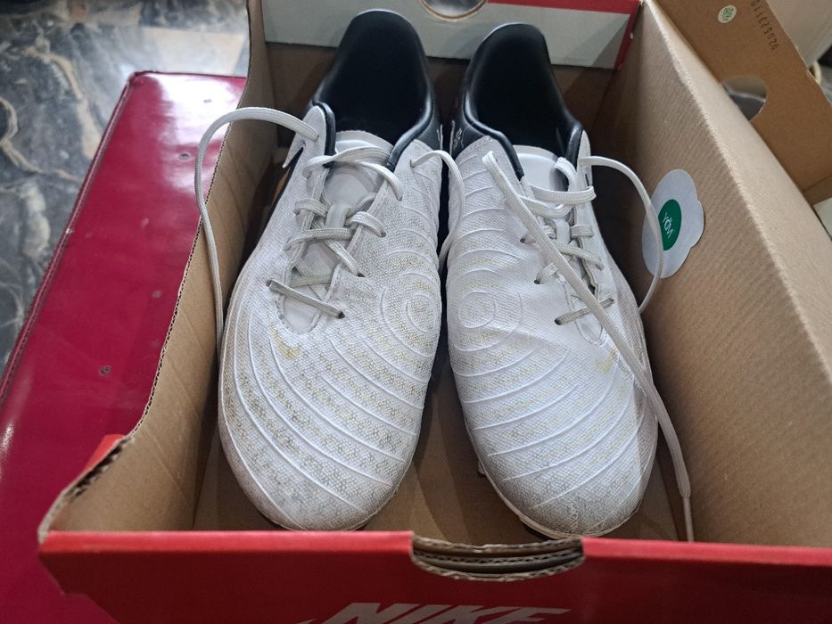 Бутонки Nike Пловдив