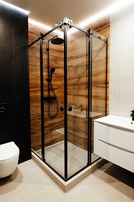 душевая кабина и LOFTперегородка из стекла 8 мм.