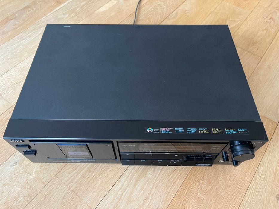 Касетен дек AIWA AD-F 800 - триглав