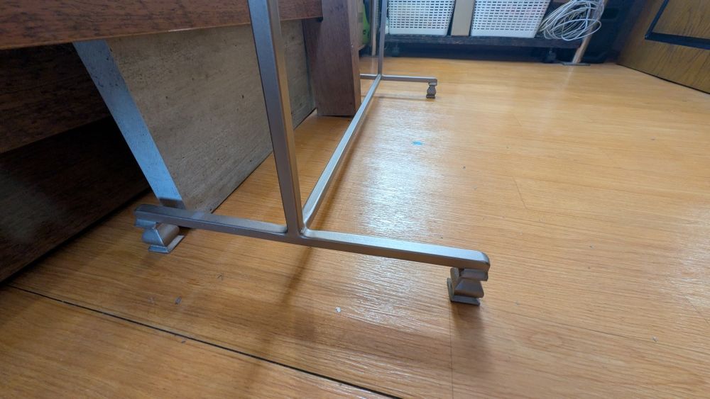 Вешалка напольная