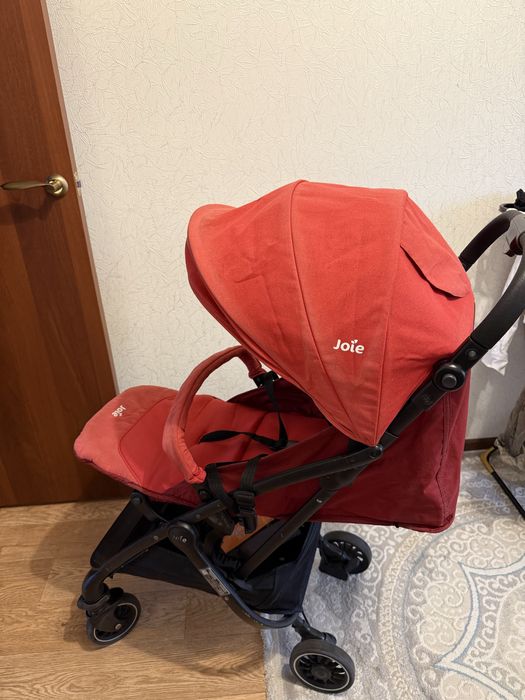 Коляска прогулочная