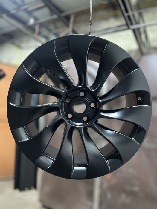 Poroshkovaya pokraska diskov