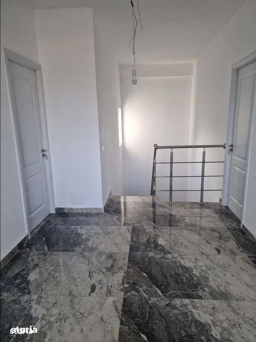 Vila Nouă P+1+Pod Mansardabil, 5 Camere, Curte Individuală