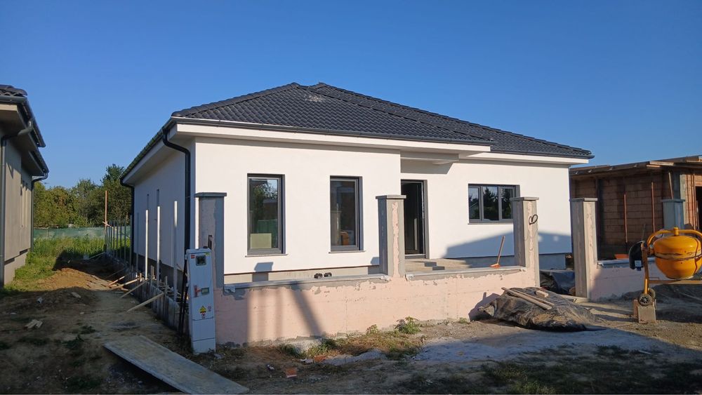 Casă de Vânzare