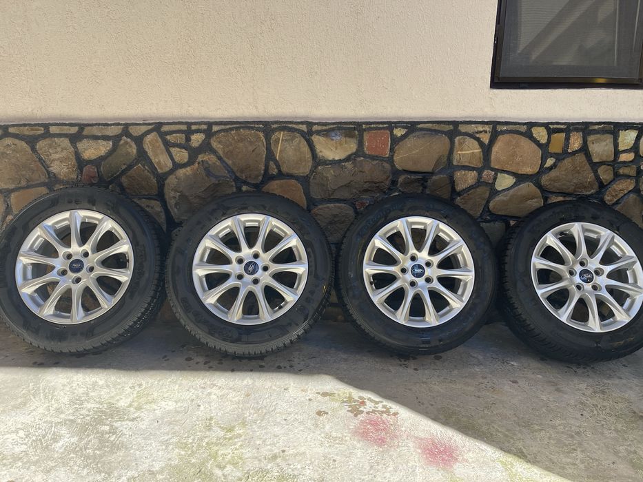 Jante cu cauciucuri de iarna ford 5x108 ET 50
