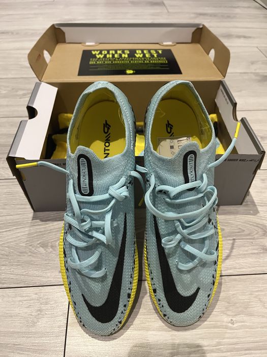 Ghete de fotbal nike phantom