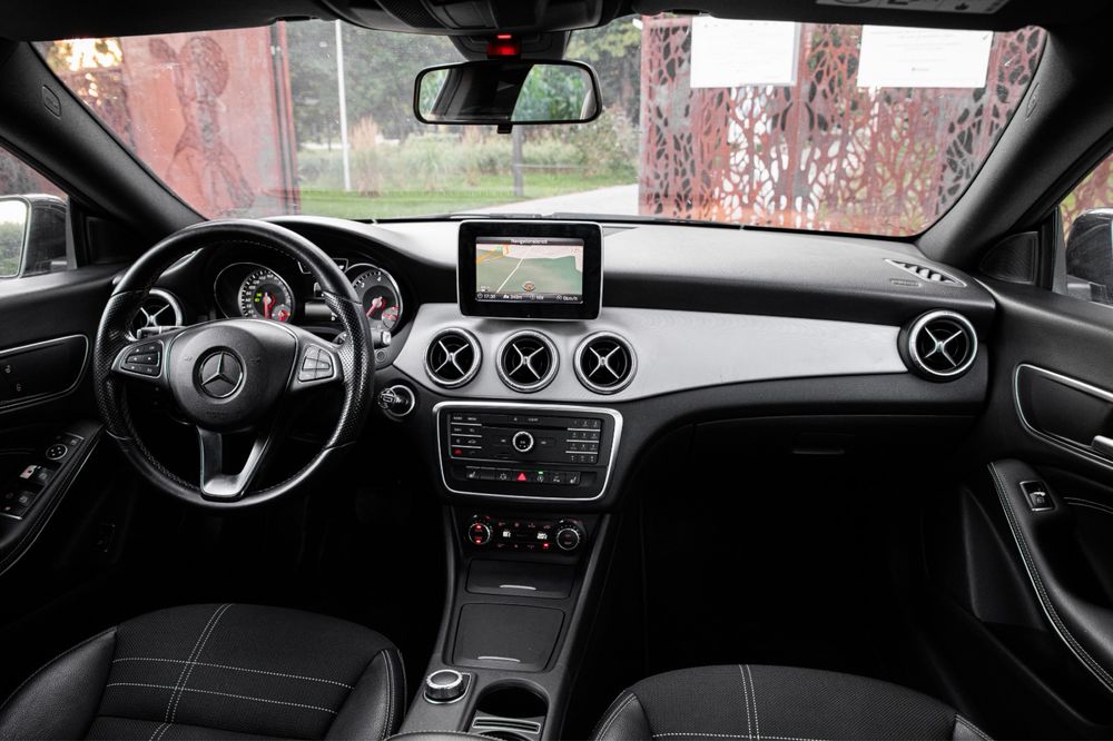 Mercedes Cla 200 paket Amg automat 2.2 Diesel Euro 6 188500 Km Posibilitate de achizite in Rate!