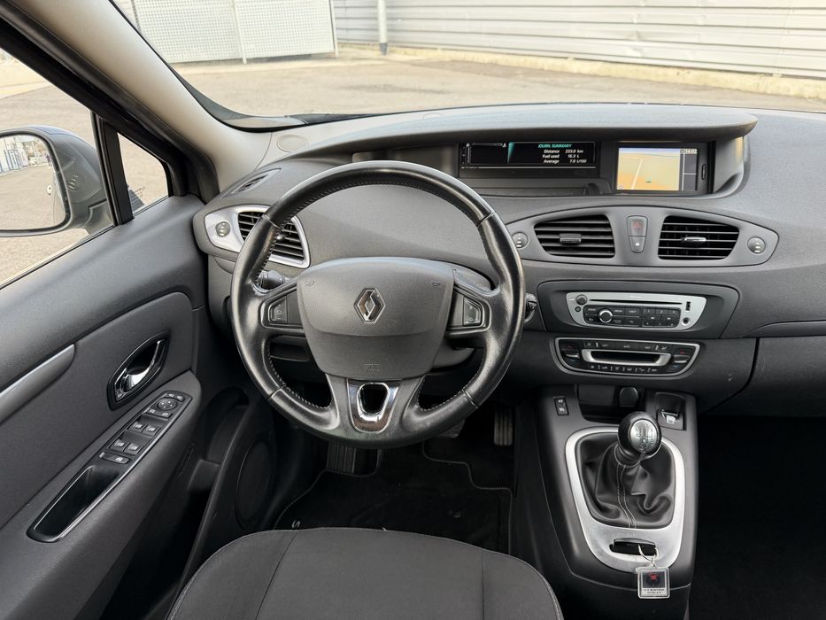 Renault Grand Scenic 1.5 Dci 110 CP