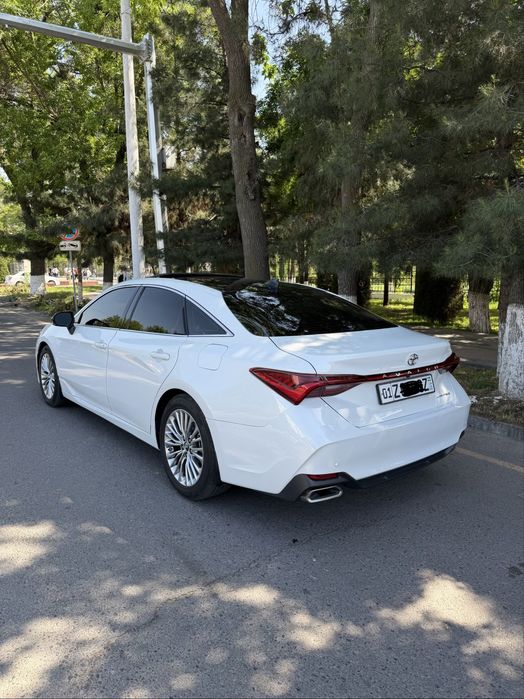 Toyota avalon 2019 yil
