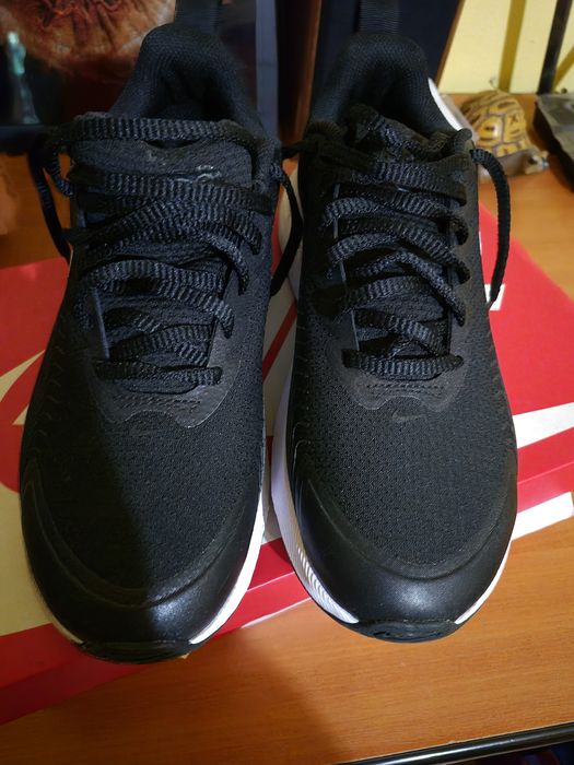 Adidasi dama Nike