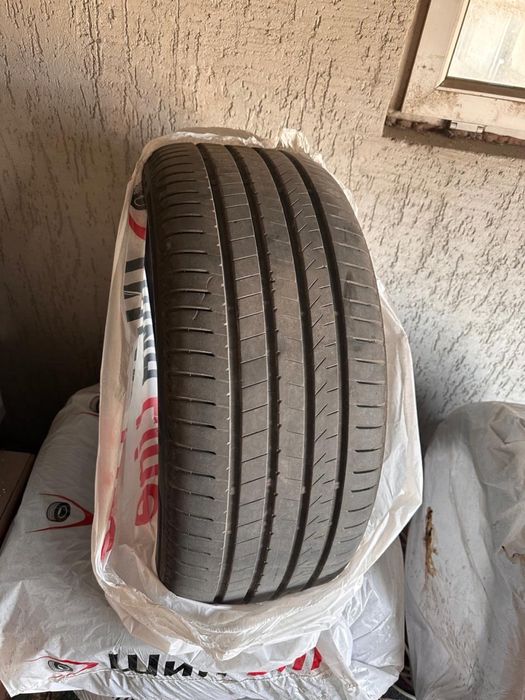 Продам Шины б/у  275/50 R20 109W