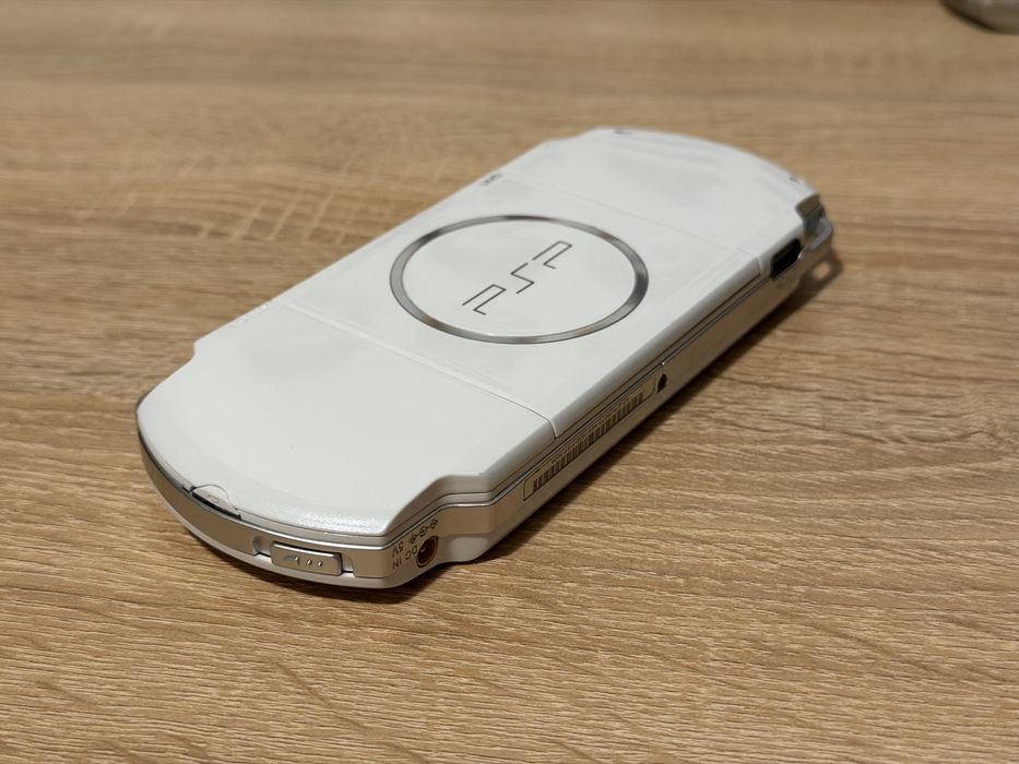Sony PSP 3004 Pearl White Modat permanent