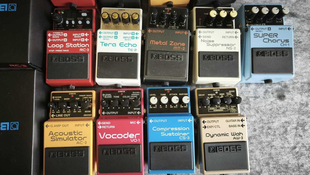 Pedale pentru chitare electrice si bass BOSS efecte - GARANTIE