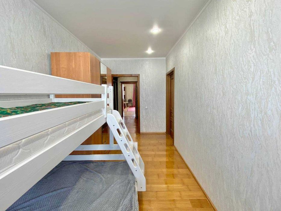 3-комнатная квартира · 70 м²