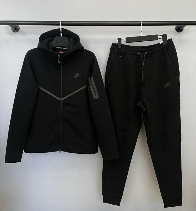 Trening Nike tech Fleece Black