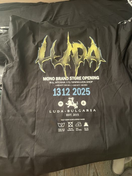 Тениска луда! Много добро състояние не е носена , вчера ми пристигна!