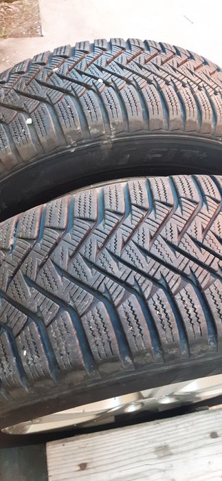 Два броя зимни гуми 215/60/16 цола 7мм.грайфер ДОТ 4023