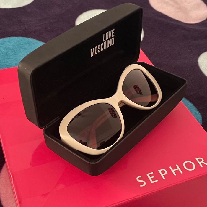 Ochelari de soare moschino