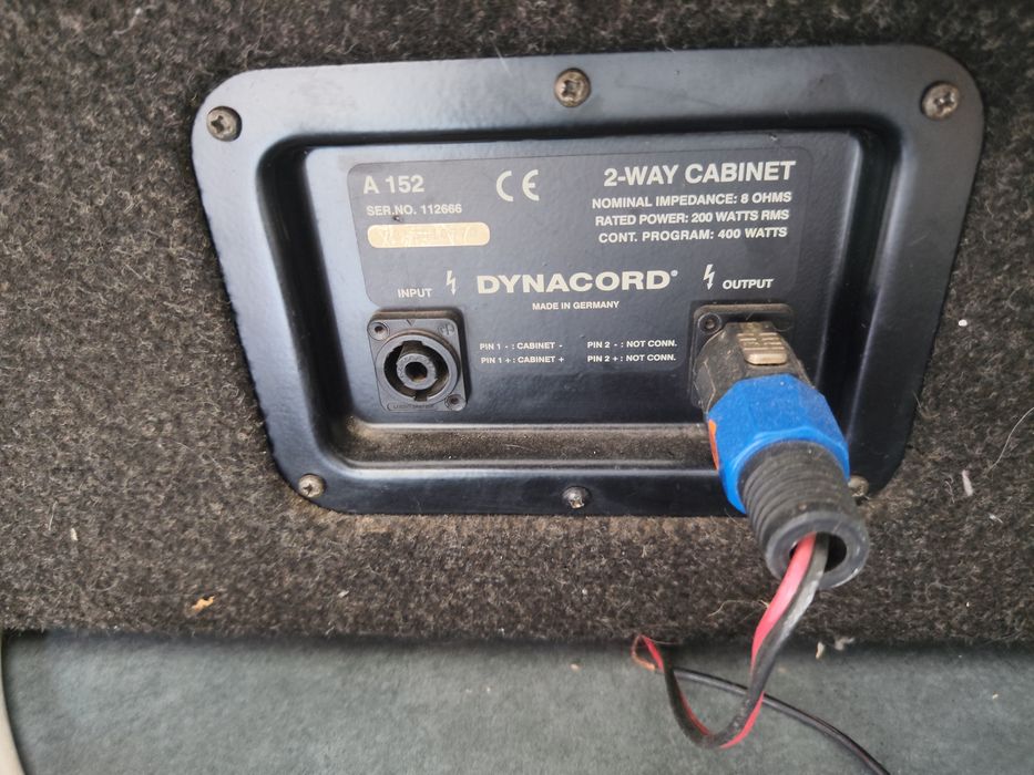 Vând boxe dynacord