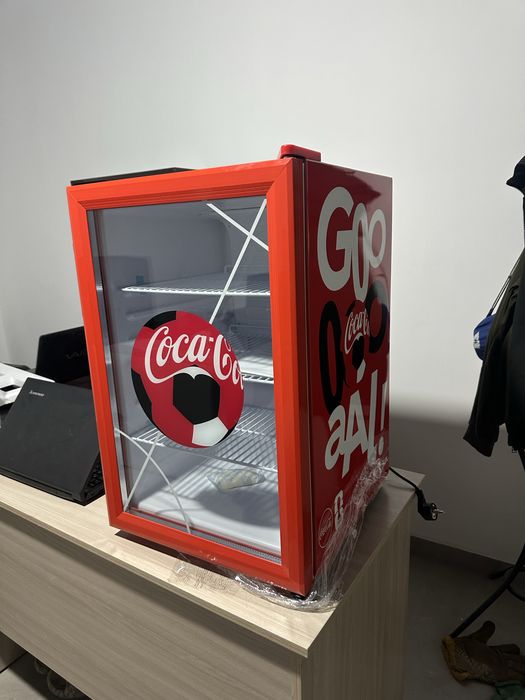 Мини холодильник Coca Cola 68 литров
