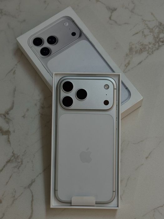iPhone 17 pro max