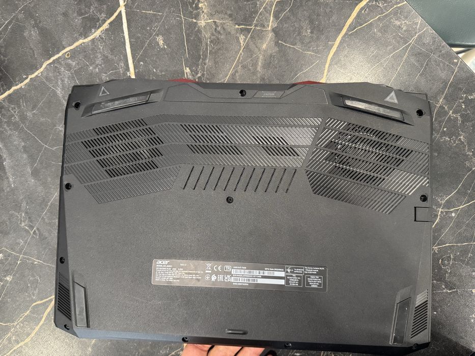 Продам игровой ноутбук Acer