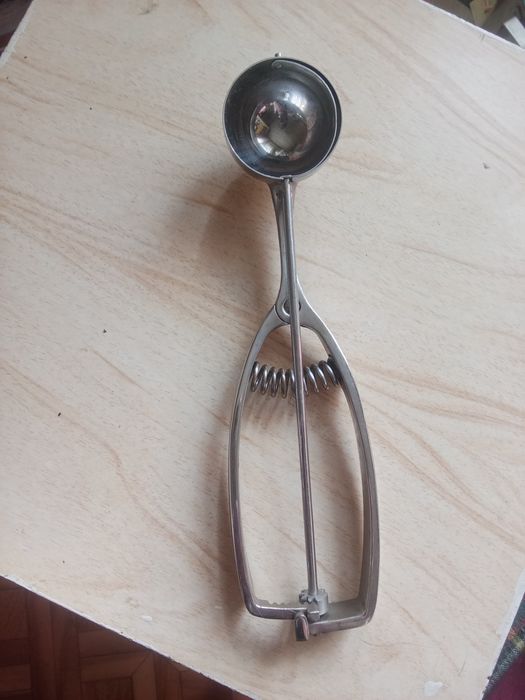 Продам кондитерскую морожницу