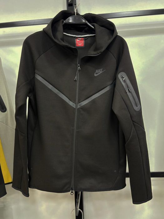 Trening Nike tech Fleece Black