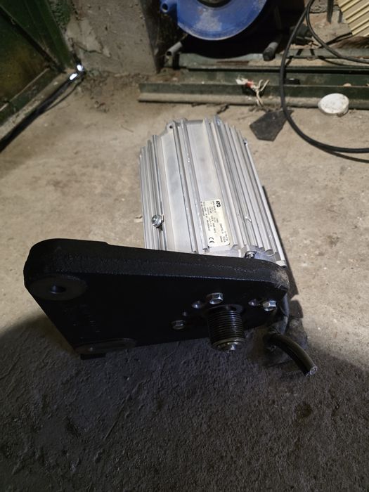 трифазен асинхронен електродвигател