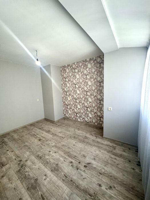 Продава се Тристаен апартамент в Гоце Делчев - 87 кв.м за 1265 €/кв.м - Снимка #2