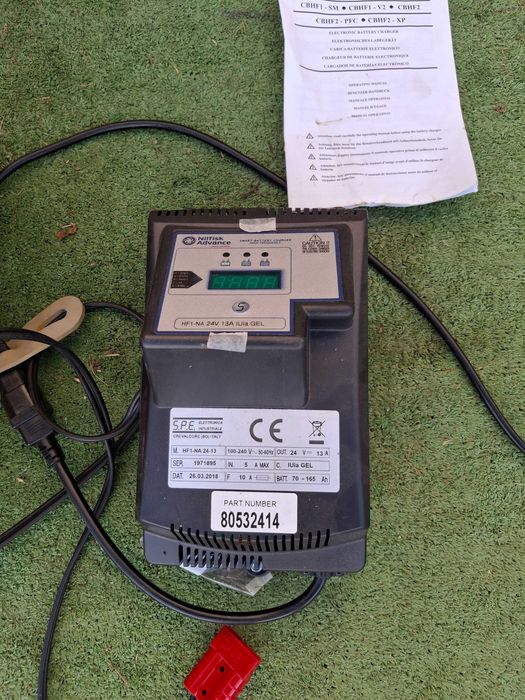 Тягово зарядно устройство