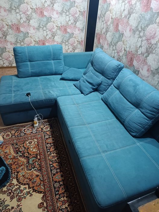 Диван б/у в хорошем состоянии