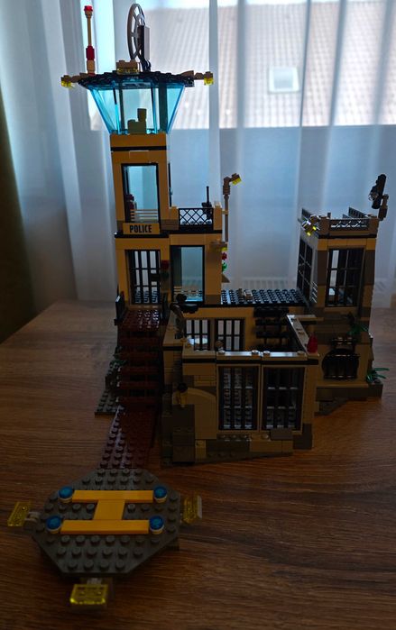 Lego City lot POLIȚIE, contine 15 seturi cu tematica Politie 60047-60066-60126-60128-60130-60137-60140-60173-60170-60207-60208-60239,60314,60567,60171