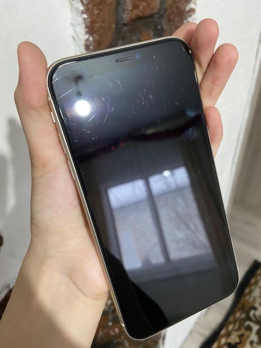 iPhone 11 64 gb white