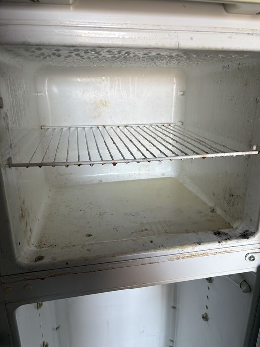 Продам рабочий холодильник