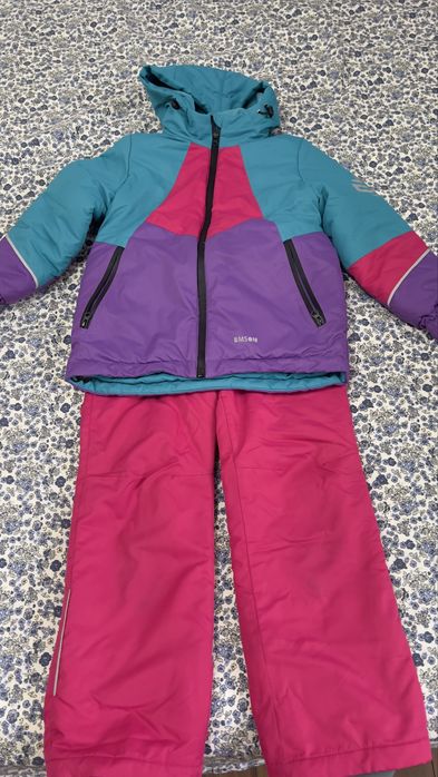 Лыжный костюм на девочку