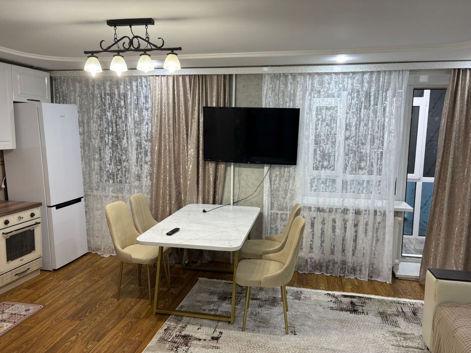 Сдам 3 ком кв на долгий срок.