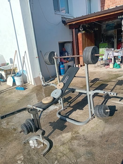 Лежанка.  Фитнес оборудване