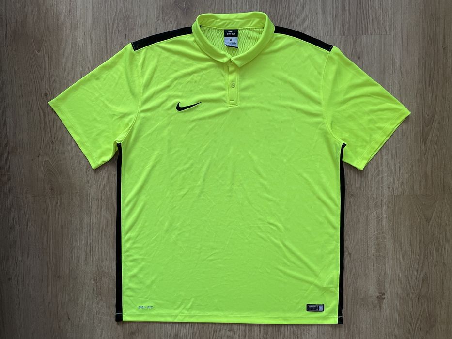 Nike Dri Fit Polo Tshirt XL