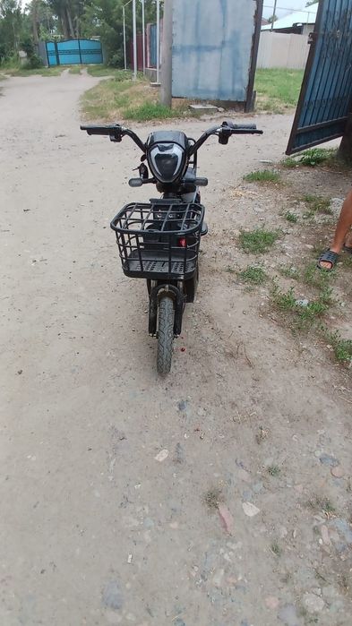 электрически скутр